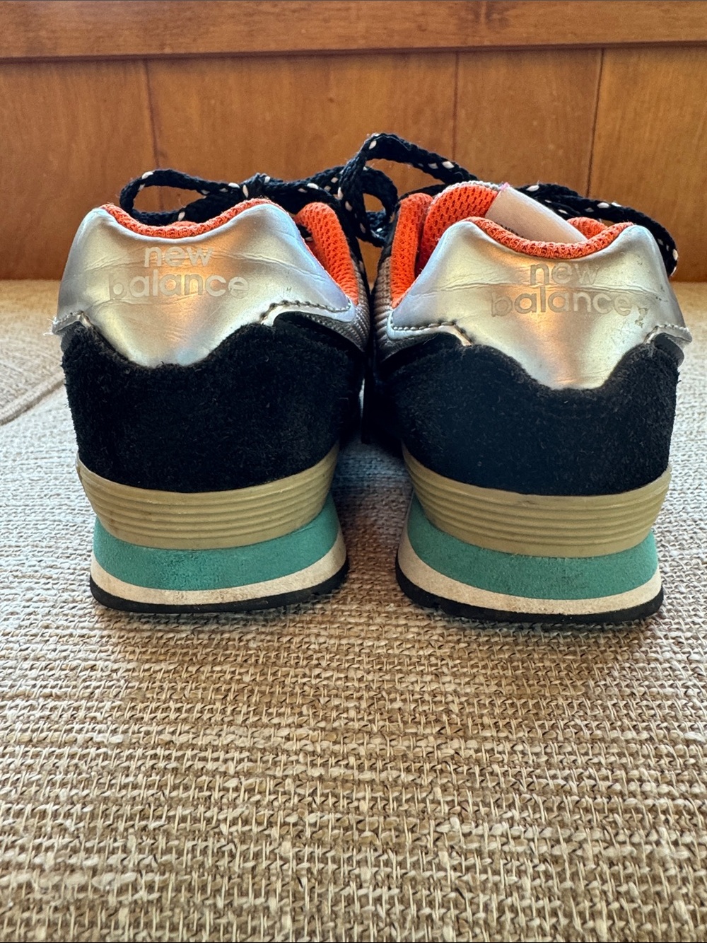 New Balance 574 Kids Sneakers super awesome color size 12 - Picture 4 of 9